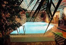 Hotelový bazén s přelivem 9x4 m, PARK HOTEL, Brno